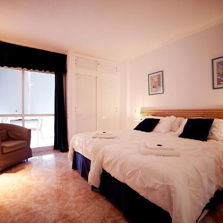 Apartamentos Dc 베날마데나코스타 외부 사진