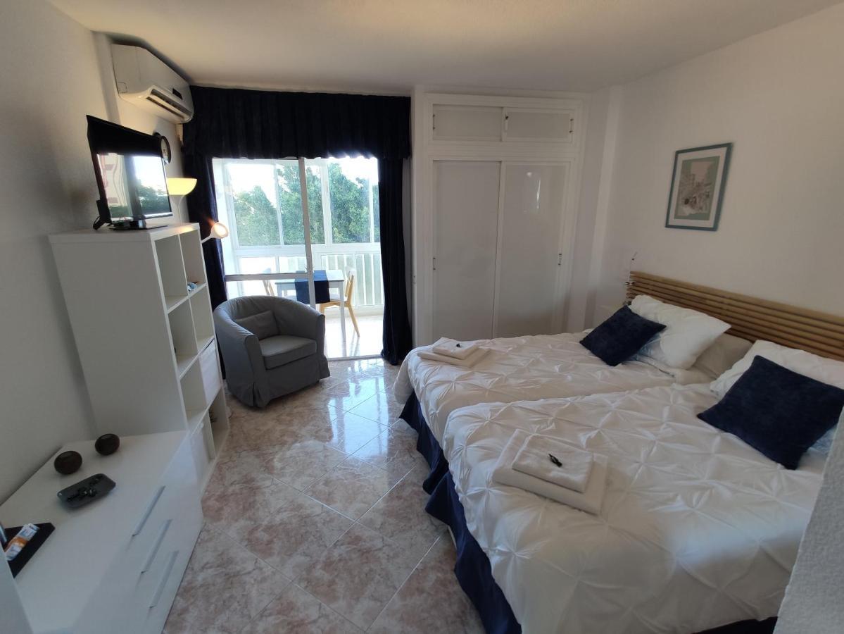 Apartamentos Dc 베날마데나코스타 외부 사진