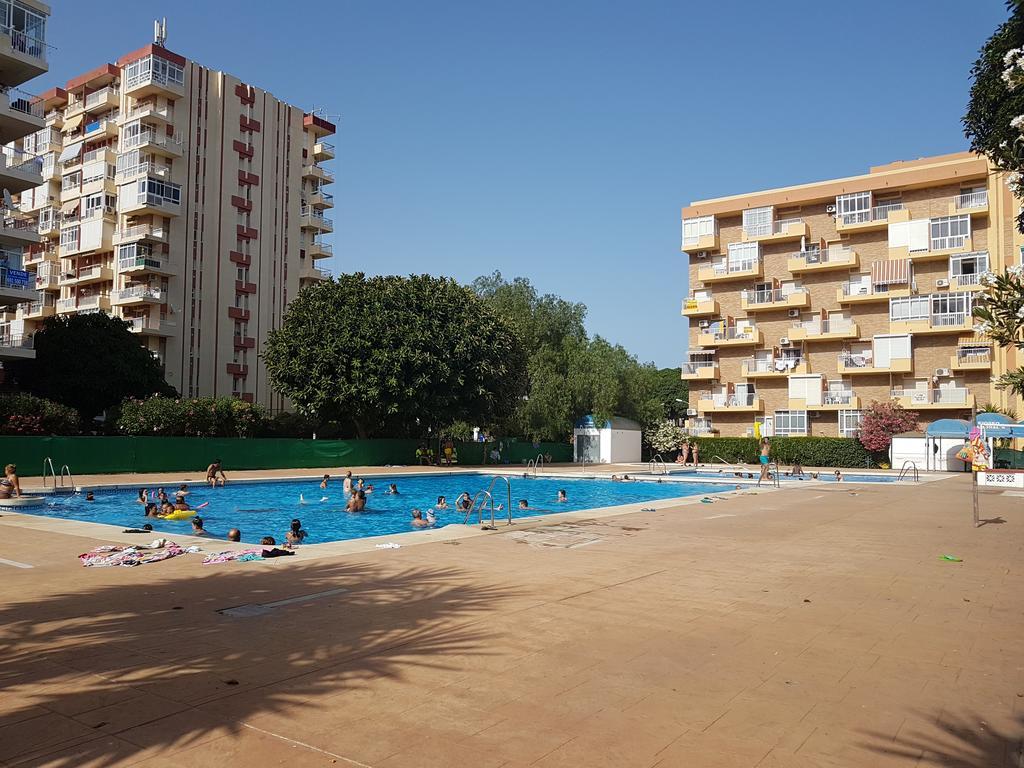 Apartamentos Dc 베날마데나코스타 외부 사진